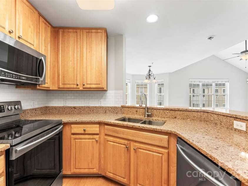 6464 Park Pond Drive, Charlotte, NC 28262.  MLS# CAR4222137, YatesRealty ID 2696. 