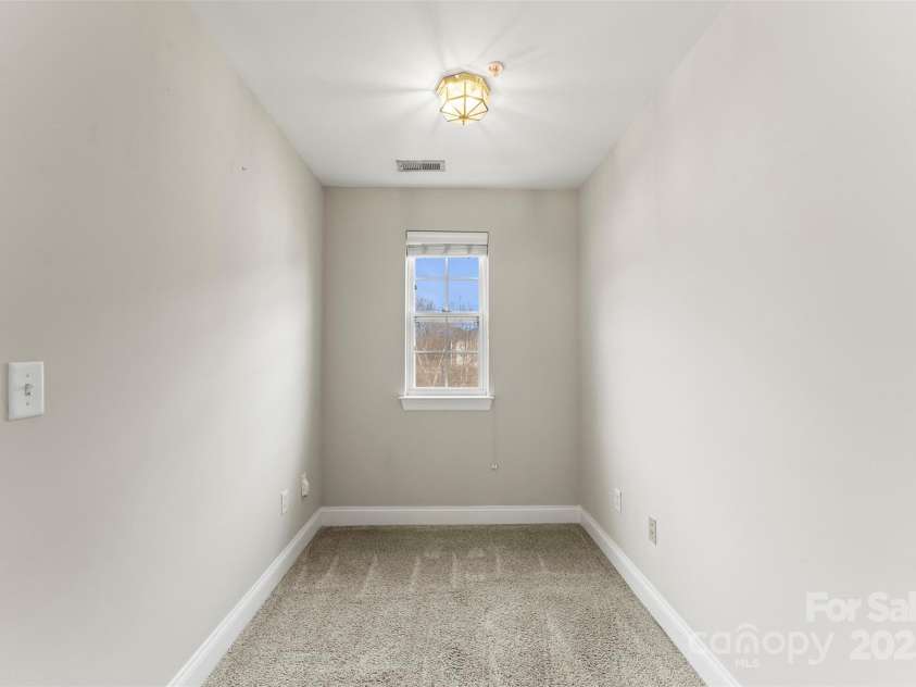 6464 Park Pond Drive, Charlotte, NC 28262.  MLS# CAR4222137, YatesRealty ID 2696. 