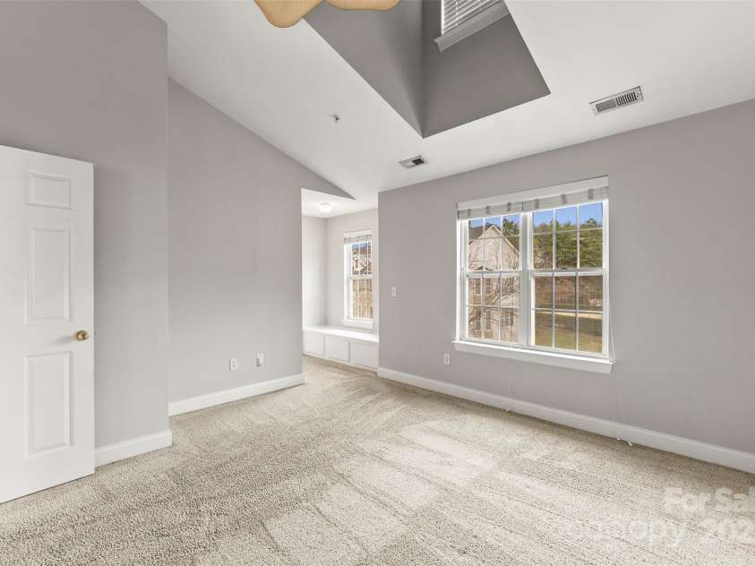 6464 Park Pond Drive, Charlotte, NC 28262.  MLS# CAR4222137, YatesRealty ID 2696. 
