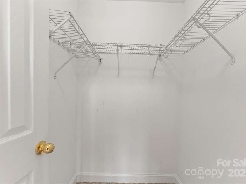 6464 Park Pond Drive, Charlotte, NC 28262.  MLS# CAR4222137, YatesRealty ID 2696. 