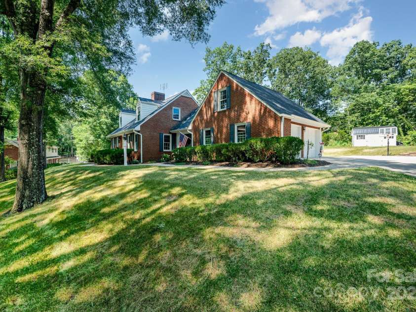404 Bethel Drive, Salisbury, NC 28144.  MLS# CAR4275816, YatesRealty ID 26960. 