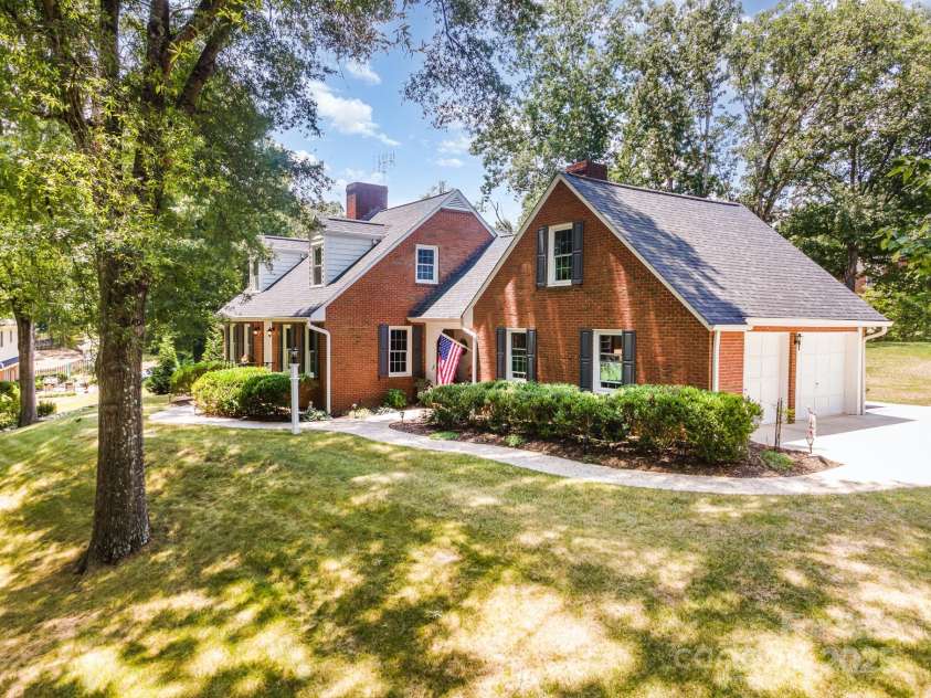 404 Bethel Drive, Salisbury, NC 28144.  MLS# CAR4275816, YatesRealty ID 26960. 