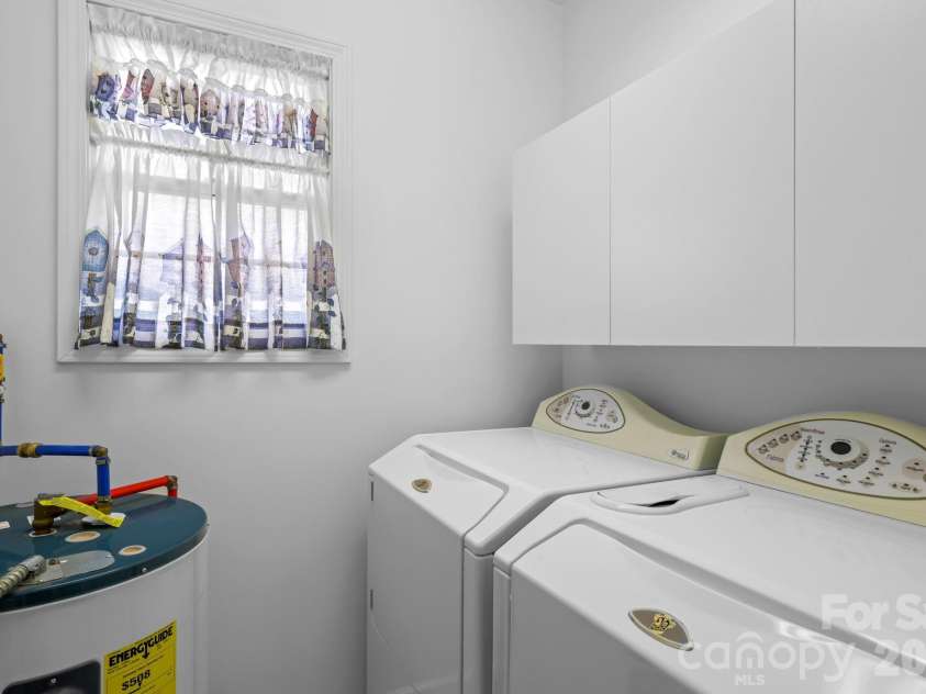 533 Lemons Branch Road, Bryson City, NC 28713.  MLS# CAR4385396, YatesRealty ID 26961. 