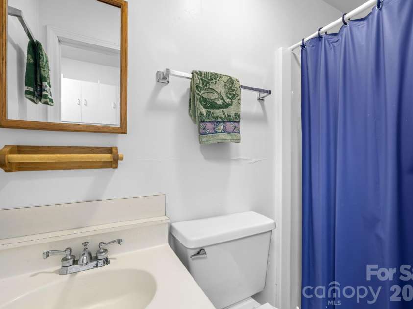 533 Lemons Branch Road, Bryson City, NC 28713.  MLS# CAR4385396, YatesRealty ID 26961. 