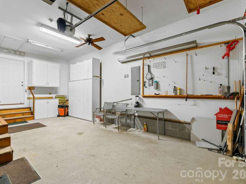 533 Lemons Branch Road, Bryson City, NC 28713.  MLS# CAR4385396, YatesRealty ID 26961. 