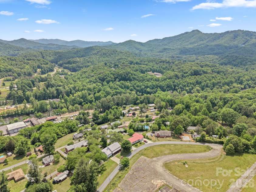 533 Lemons Branch Road, Bryson City, NC 28713.  MLS# CAR4385396, YatesRealty ID 26961. 