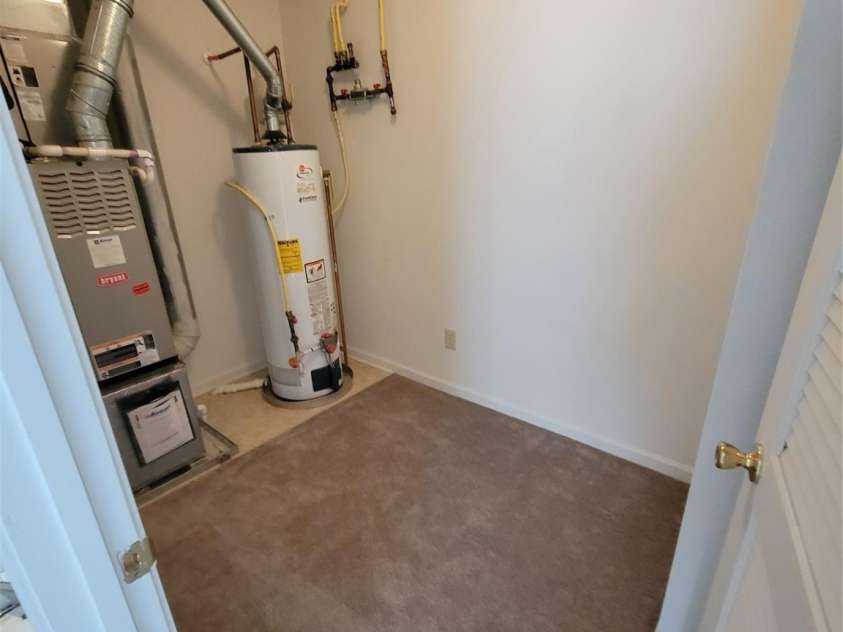 806 Sinclair Drive, Monroe, NC 28112.  MLS# CAR4386272, YatesRealty ID 26962. 