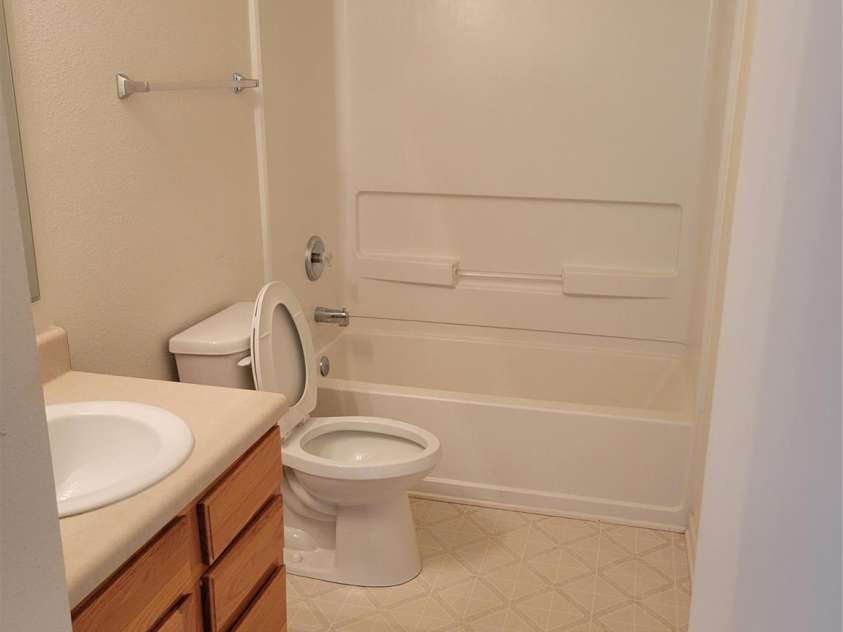 806 Sinclair Drive, Monroe, NC 28112.  MLS# CAR4386272, YatesRealty ID 26962. 