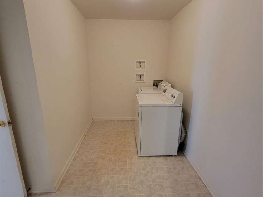 806 Sinclair Drive, Monroe, NC 28112.  MLS# CAR4386272, YatesRealty ID 26962. 