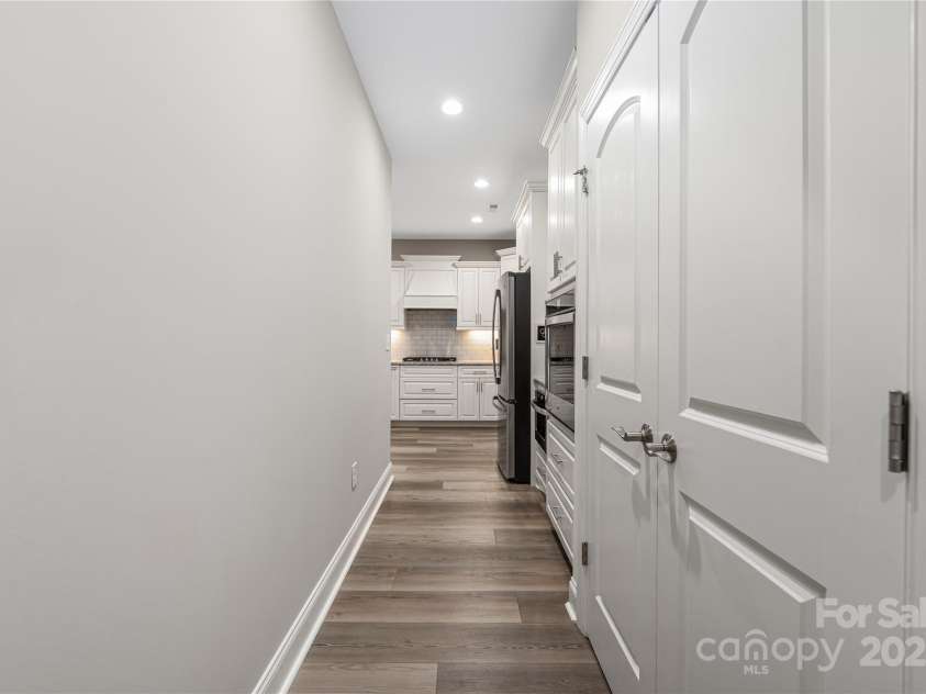 8111 Rainier Drive, Denver, NC 28037.  MLS# CAR4282898, YatesRealty ID 26962. 