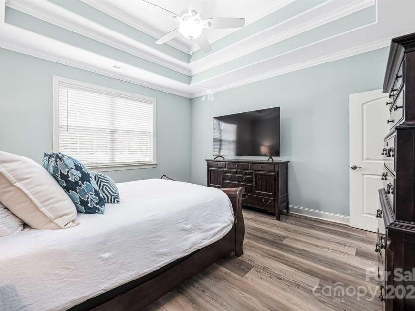 8111 Rainier Drive, Denver, NC 28037.  MLS# CAR4282898, YatesRealty ID 26962. 