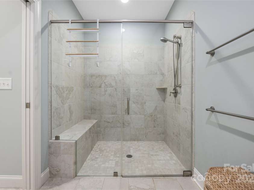 8111 Rainier Drive, Denver, NC 28037.  MLS# CAR4282898, YatesRealty ID 26962. 