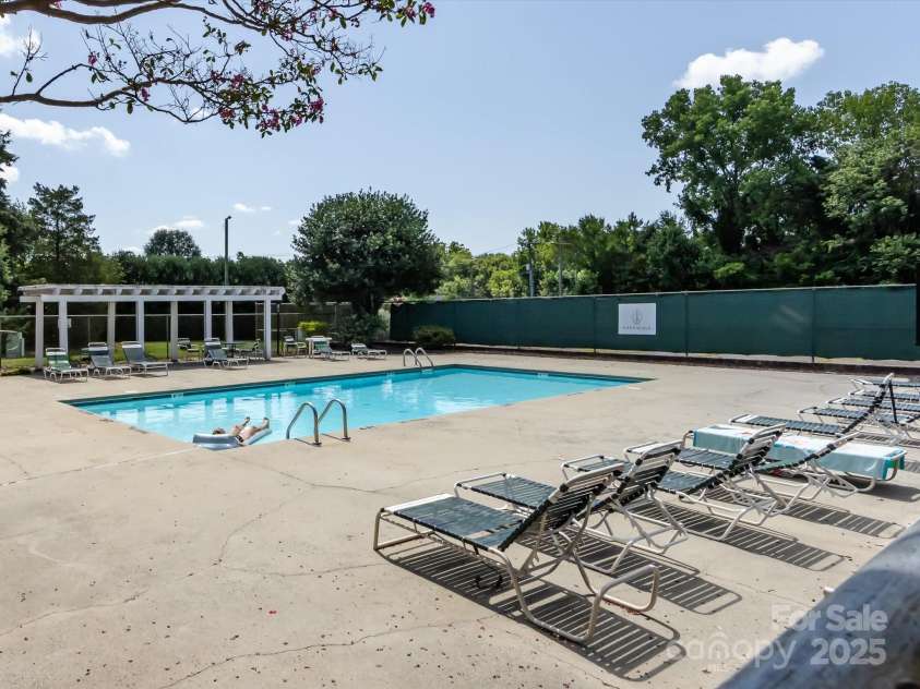 9237 Vicksburg Park Court, Charlotte, NC 28210.  MLS# CAR4278969, YatesRealty ID 26963. 