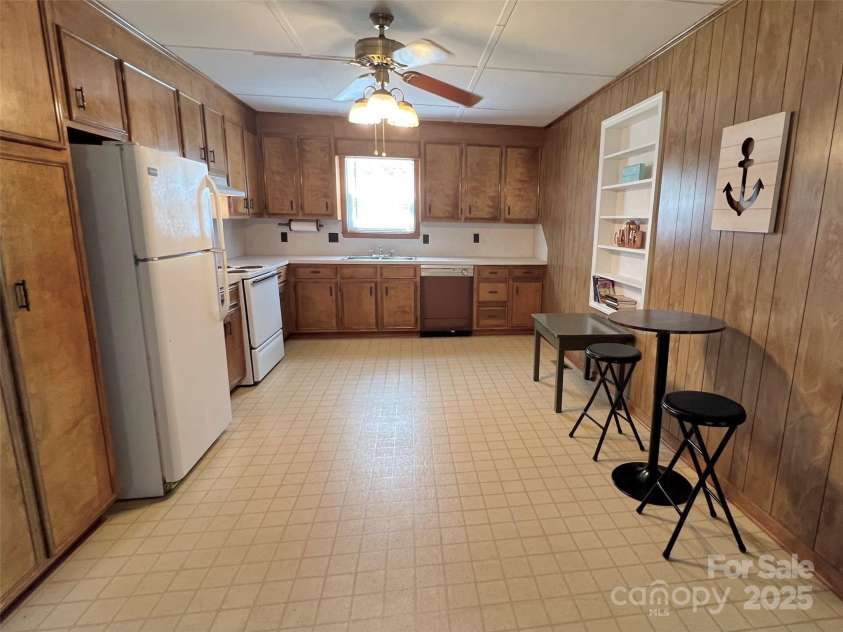 2298 Singleton Creek Road, Liberty Hill, SC 29074.  MLS# CAR4283454, YatesRealty ID 26964. 