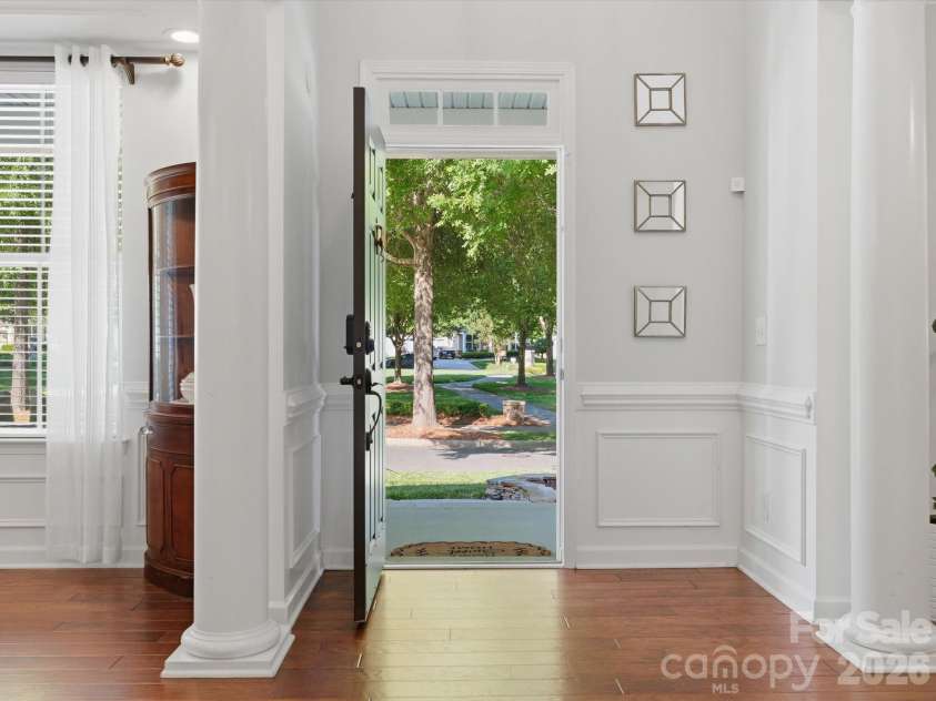 5017 Hedgebrook Lane, Waxhaw, NC 28173.  MLS# CAR4383451, YatesRealty ID 26964. 