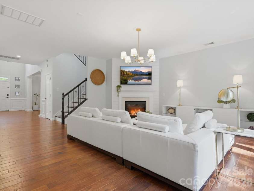 5017 Hedgebrook Lane, Waxhaw, NC 28173.  MLS# CAR4383451, YatesRealty ID 26964. 