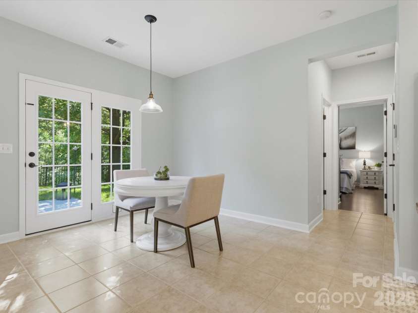 5017 Hedgebrook Lane, Waxhaw, NC 28173.  MLS# CAR4383451, YatesRealty ID 26964. 