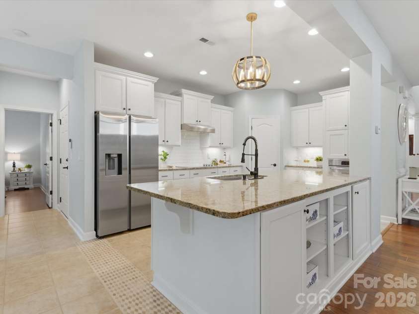 5017 Hedgebrook Lane, Waxhaw, NC 28173.  MLS# CAR4383451, YatesRealty ID 26964. 
