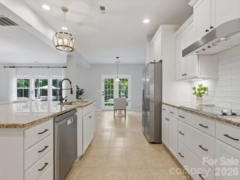 5017 Hedgebrook Lane, Waxhaw, NC 28173.  MLS# CAR4383451, YatesRealty ID 26964. 