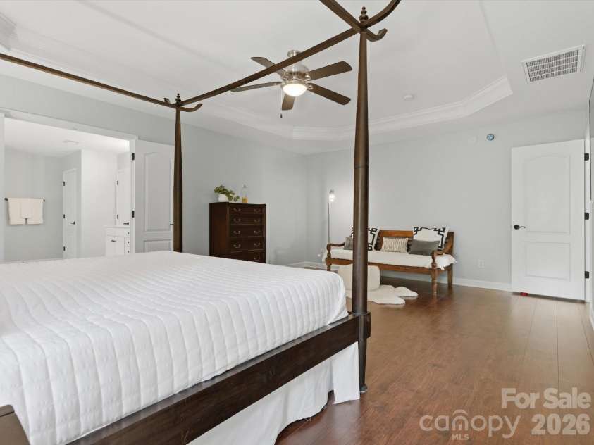 5017 Hedgebrook Lane, Waxhaw, NC 28173.  MLS# CAR4383451, YatesRealty ID 26964. 