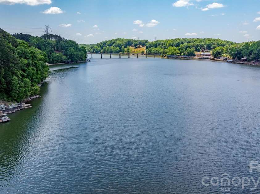 116 High Shoals Lane, Statesville, NC 28677.  MLS# CAR4383677, YatesRealty ID 26965. 