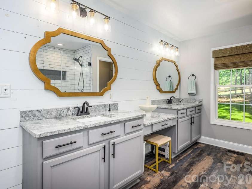 116 High Shoals Lane, Statesville, NC 28677.  MLS# CAR4383677, YatesRealty ID 26965. 