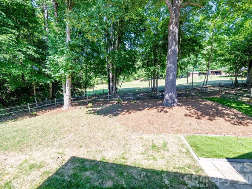 116 High Shoals Lane, Statesville, NC 28677.  MLS# CAR4383677, YatesRealty ID 26965. 