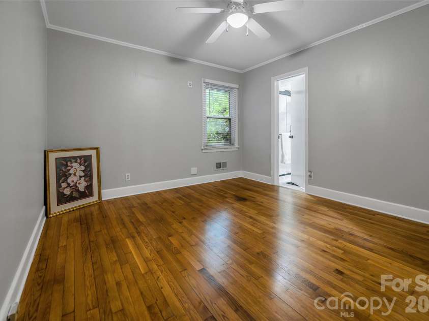 938 6th Avenue, Gastonia, NC 28054.  MLS# CAR4382687, YatesRealty ID 26966. 