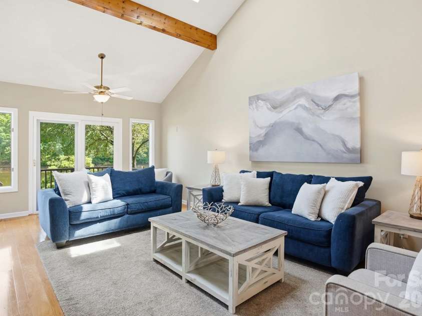204 Bay Shore Drive, Belmont, NC 28012.  MLS# CAR4378235, YatesRealty ID 26967. 