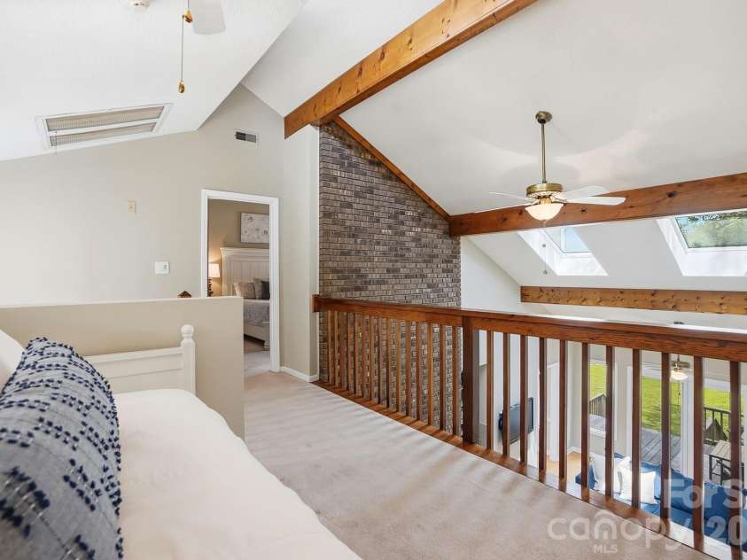 204 Bay Shore Drive, Belmont, NC 28012.  MLS# CAR4378235, YatesRealty ID 26967. 