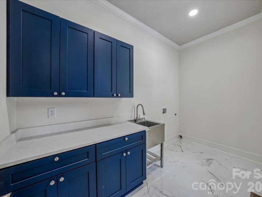 641 Cottonfield Circle, Waxhaw, NC 28173.  MLS# CAR4386937, YatesRealty ID 26968. 