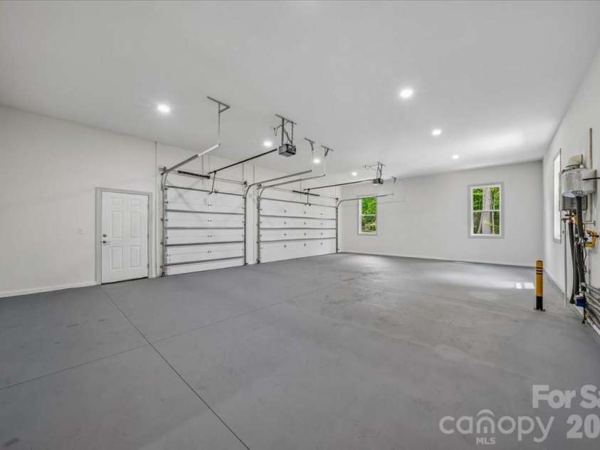 641 Cottonfield Circle, Waxhaw, NC 28173.  MLS# CAR4386937, YatesRealty ID 26968. 