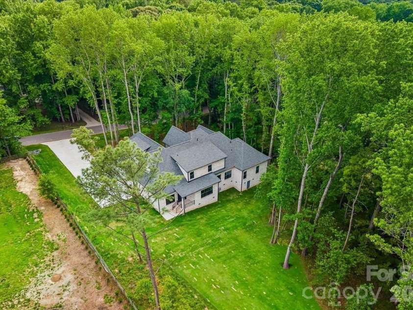 641 Cottonfield Circle, Waxhaw, NC 28173.  MLS# CAR4386937, YatesRealty ID 26968. 