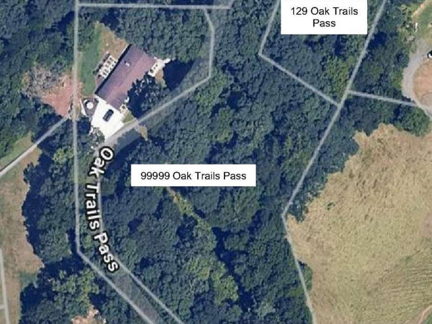 128 Oak Trails Pass, Leicester, NC 28748.  MLS# CAR4282442, YatesRealty ID 26969. 