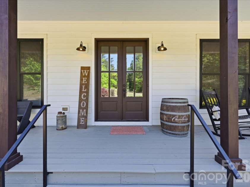 168 Tucker Road, Statesville, NC 28677.  MLS# CAR4370662, YatesRealty ID 26969. 