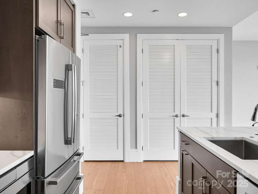 7 Patton Avenue, Asheville, NC 28801.  MLS# CAR4302588, YatesRealty ID 2697. 