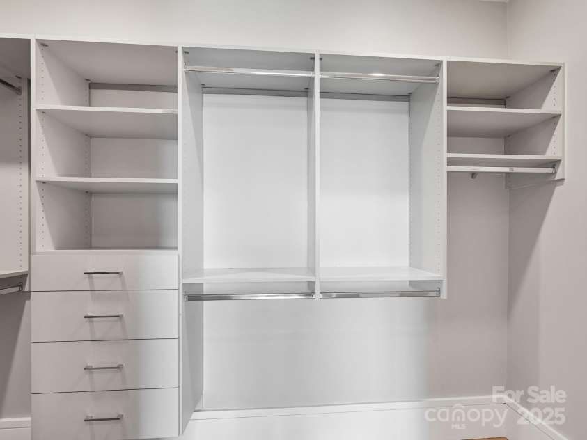 7 Patton Avenue, Asheville, NC 28801.  MLS# CAR4302588, YatesRealty ID 2697. Built-in closet