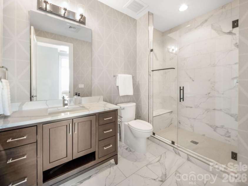 7 Patton Avenue, Asheville, NC 28801.  MLS# CAR4403262, YatesRealty ID 2697. 