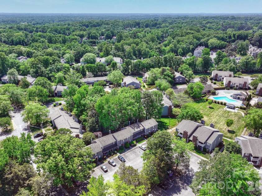 3131 Heathstead Place, Charlotte, NC 28210.  MLS# CAR4384029, YatesRealty ID 26970. 
