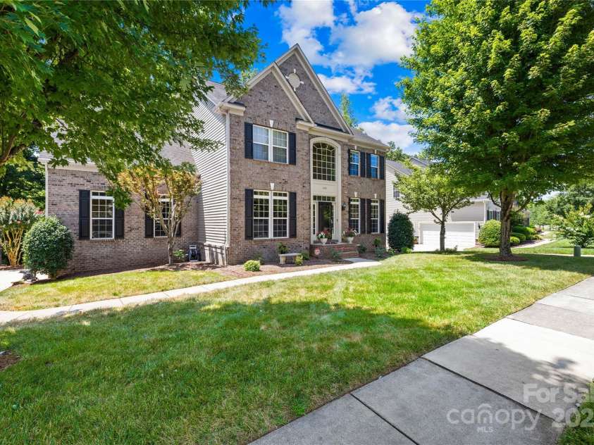 4103 Amber Leigh Way Drive, Charlotte, NC 28269.  MLS# CAR4277812, YatesRealty ID 26970. 