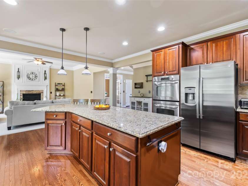 4103 Amber Leigh Way Drive, Charlotte, NC 28269.  MLS# CAR4277812, YatesRealty ID 26970. 