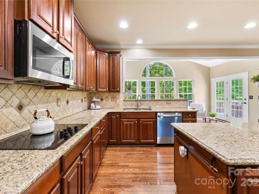 4103 Amber Leigh Way Drive, Charlotte, NC 28269.  MLS# CAR4277812, YatesRealty ID 26970. 