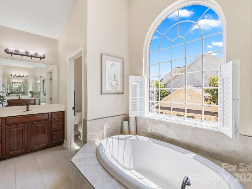 4103 Amber Leigh Way Drive, Charlotte, NC 28269.  MLS# CAR4277812, YatesRealty ID 26970. 