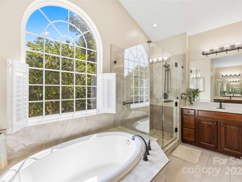 4103 Amber Leigh Way Drive, Charlotte, NC 28269.  MLS# CAR4277812, YatesRealty ID 26970. 