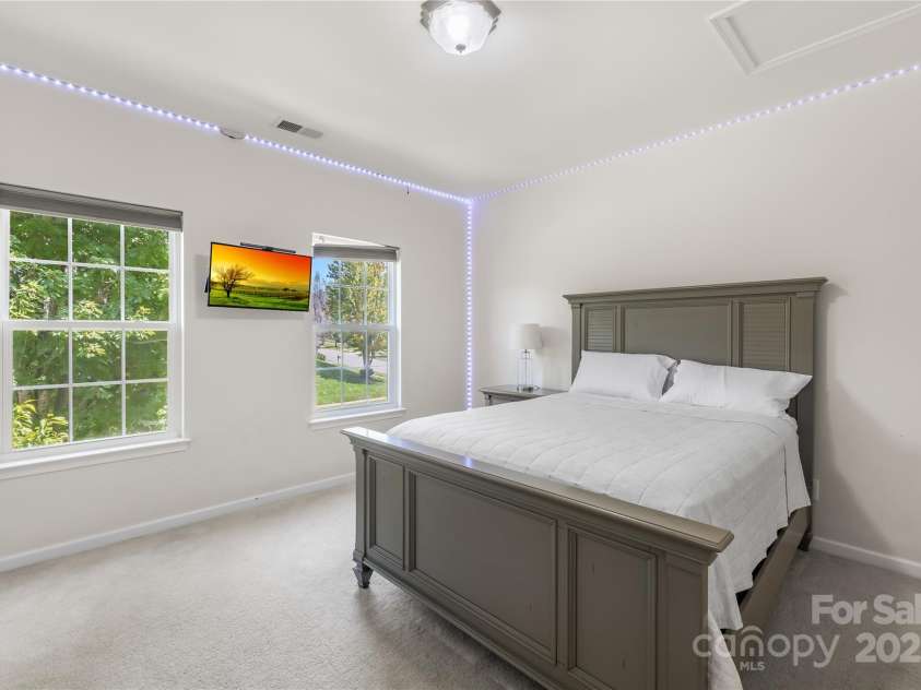 4103 Amber Leigh Way Drive, Charlotte, NC 28269.  MLS# CAR4277812, YatesRealty ID 26970. 