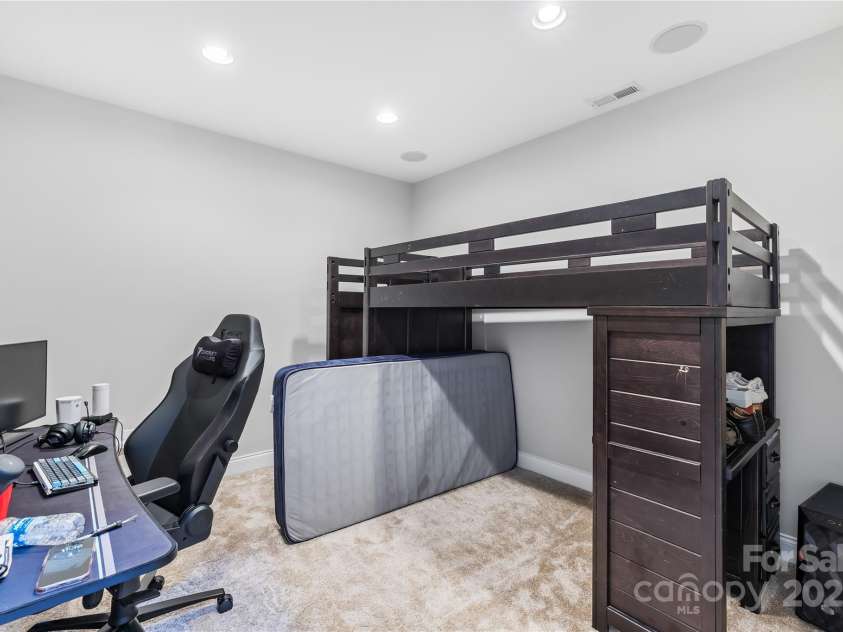 4103 Amber Leigh Way Drive, Charlotte, NC 28269.  MLS# CAR4277812, YatesRealty ID 26970. 