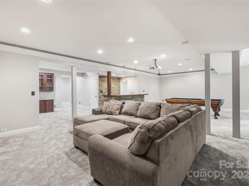 4103 Amber Leigh Way Drive, Charlotte, NC 28269.  MLS# CAR4277812, YatesRealty ID 26970. 