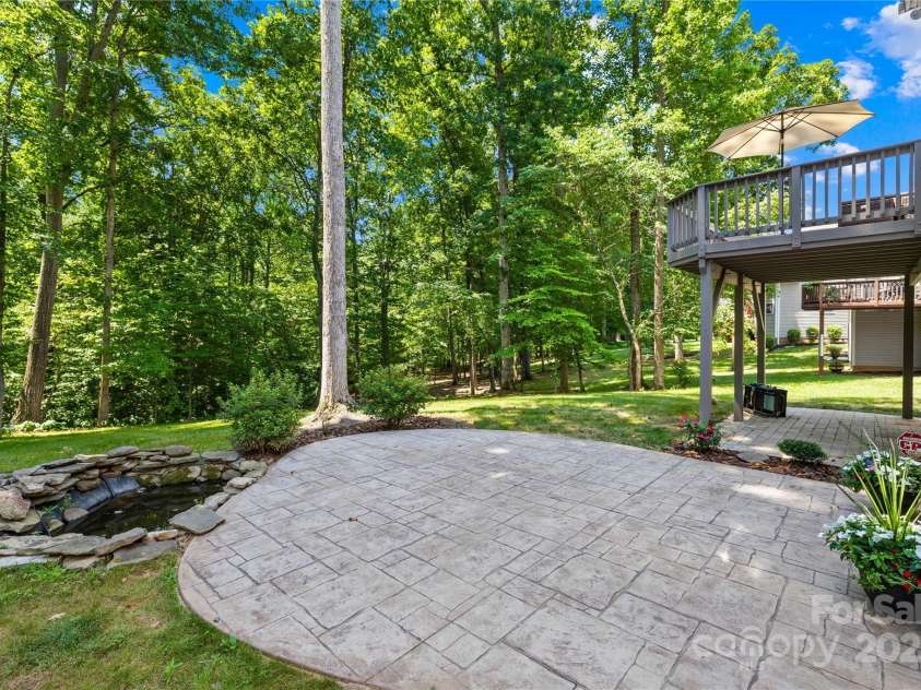 4103 Amber Leigh Way Drive, Charlotte, NC 28269.  MLS# CAR4277812, YatesRealty ID 26970. 