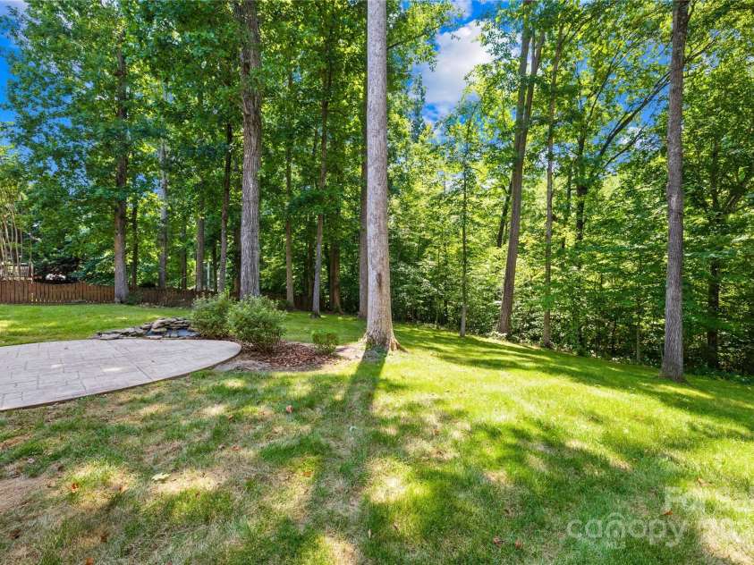 4103 Amber Leigh Way Drive, Charlotte, NC 28269.  MLS# CAR4277812, YatesRealty ID 26970. 