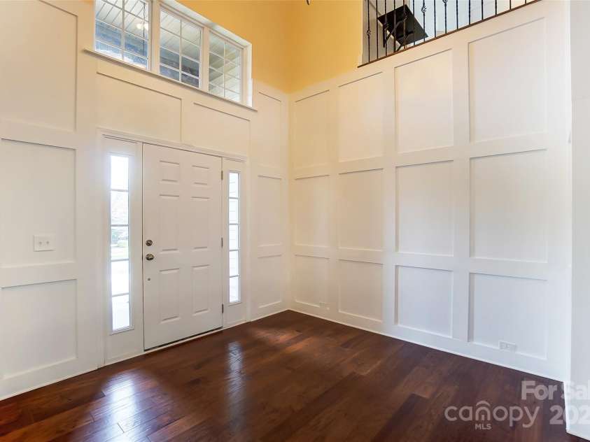 15031 Brannock Hills Drive, Charlotte, NC 28278.  MLS# CAR4282601, YatesRealty ID 26971. 